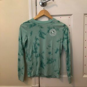 tie dye Abercrombie kids graphic long sleeve shirt